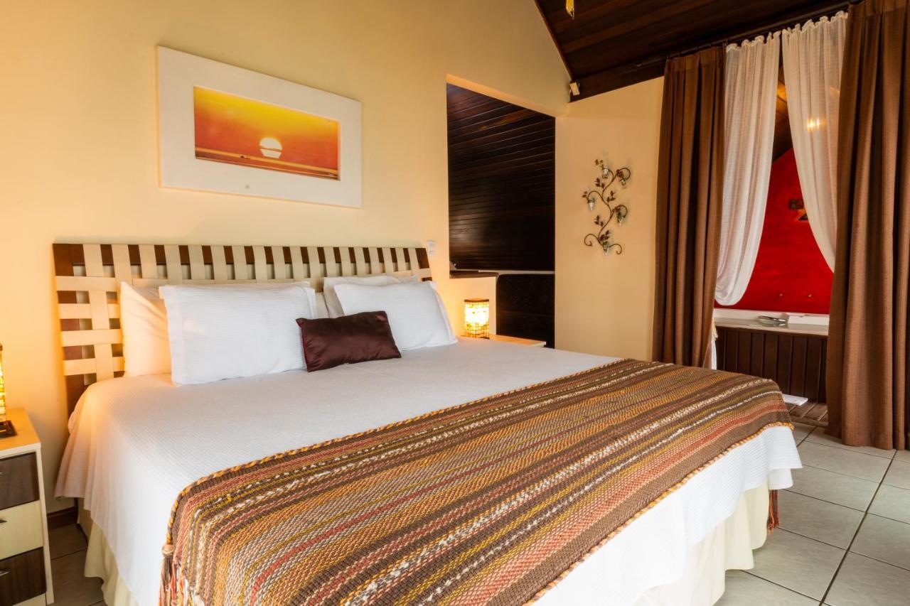 Olhos Verdes Guest House Bombinhas Exterior photo