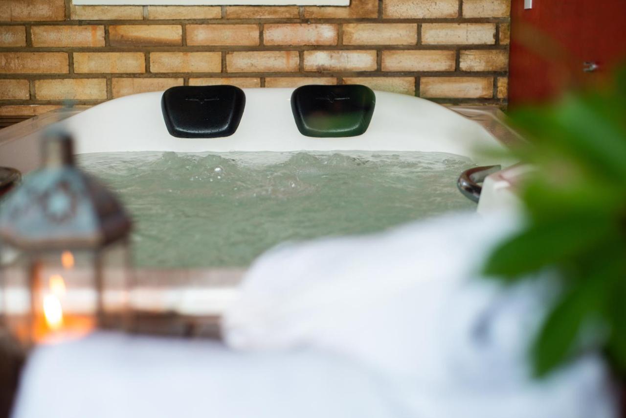 Olhos Verdes Guest House Bombinhas Exterior photo